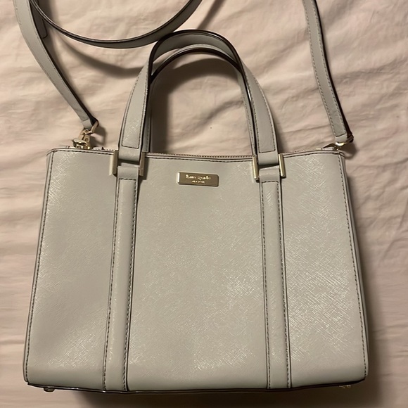 Kate Spade satchel bag in light grey saffiano leather. - Picture 2 of 5